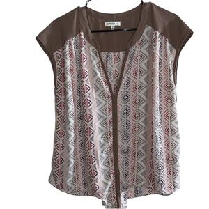 Faith & Joy size XL tan & coral print button down with solid back ties at waist